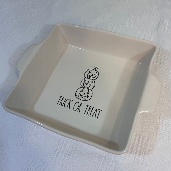 Rae Dunn Trick Or Treat Casserole Dish 8x8 Square Pumpkins Artisan Collection - Picture 5 of 11